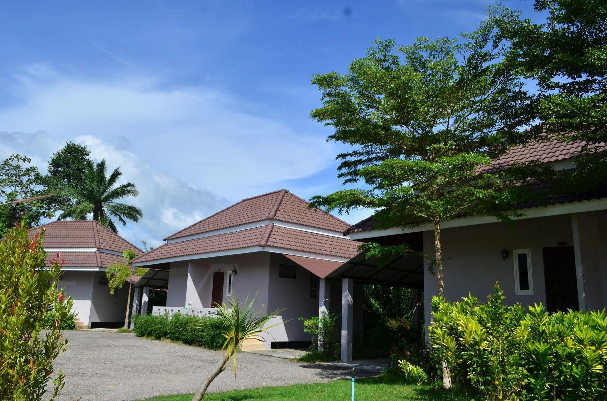 Baansuan Rimnam Resort Krabi town Esterno foto